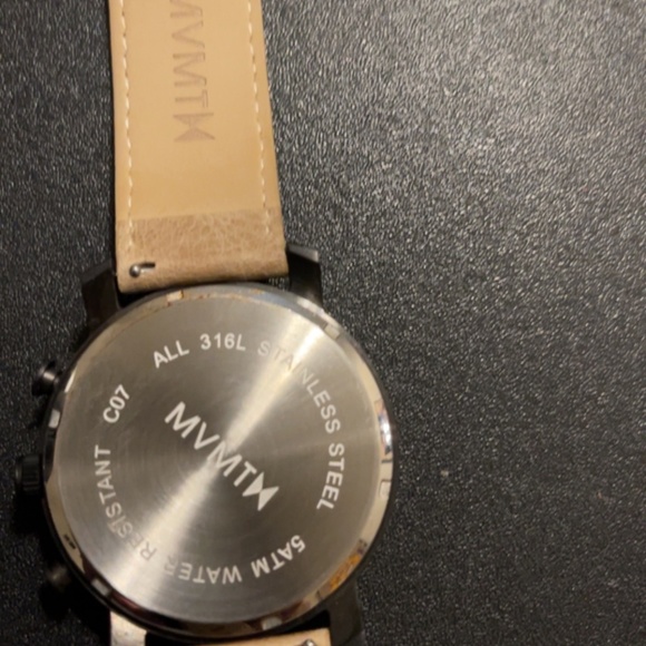 MVMT watch. Sandstone leather band. Size 45mm - Picture 3 of 5